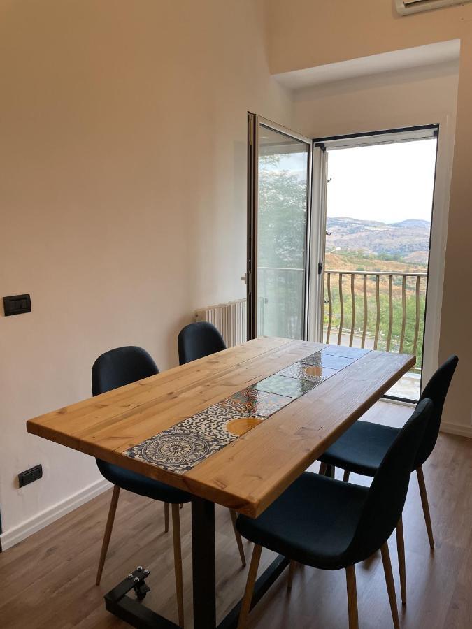 Loft Panoramico Caltagirone Centro Apartman Kültér fotó